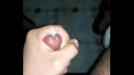 زب عراقي ينزل لبن - SexShawaz.com